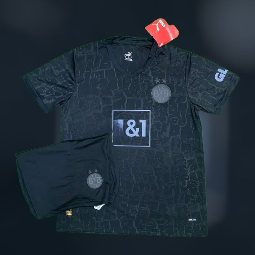 Borussia Dortmund All Black Special Edition Kit
